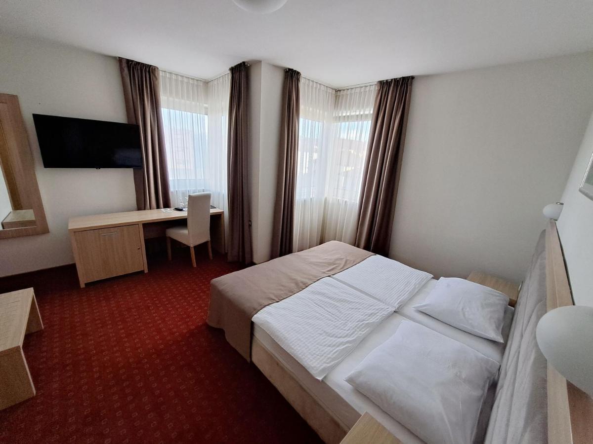 Hotel Brotnjo Читлук Экстерьер фото