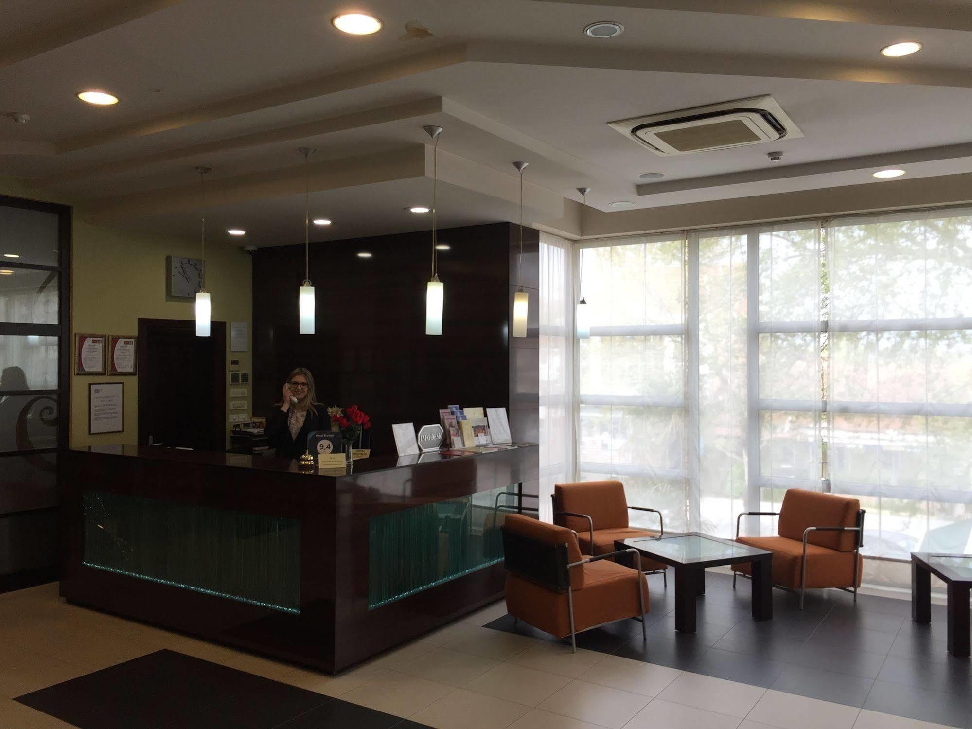 Hotel Brotnjo Читлук Экстерьер фото